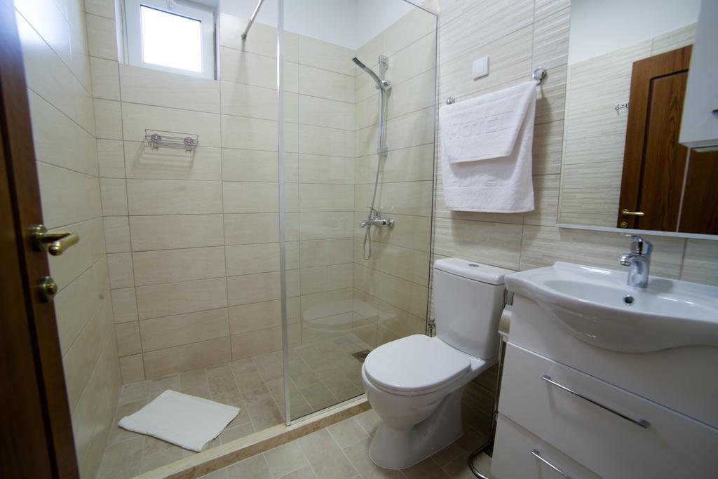 Kollari Apartments Ulcinj Buitenkant foto